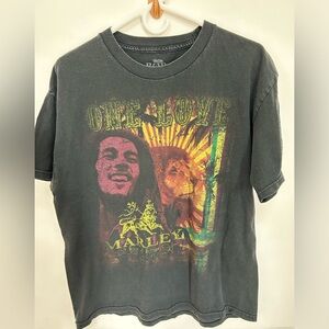 Bob Marley “One Love Reggae Concert Tour” GraphicT-Shirt Size Large